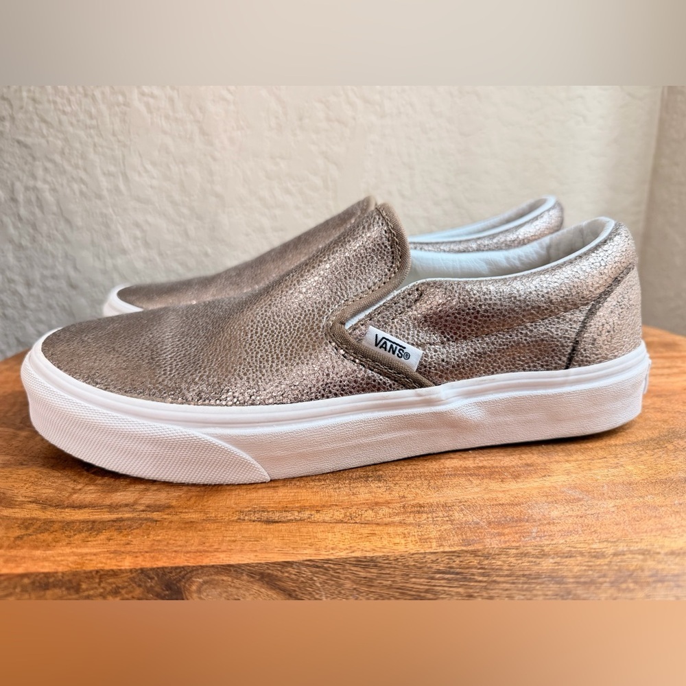 VANS CLASSIC SLIP-ON METALLIC SNEAKER, SZ 8 women’s men’s size 6.5